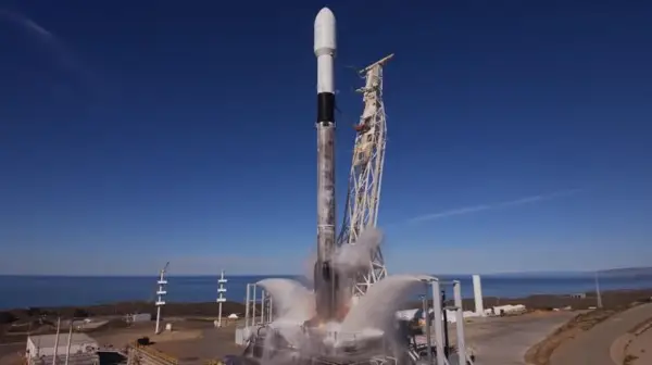 НЕВЕРОЈАТЕН СУДИР ВО ВСЕЛЕНАТА – Дел од ракетата на SpaceX ќе удри во месечината со речиси 8.700 КМ/Ч