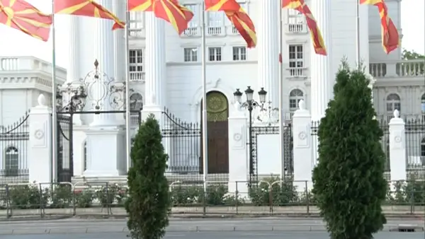 ВЛАДАТА НА ТЕНДЕР НАБАВИЛА ВОДА ОД „КОЖУВЧАНКА“ ЗА ДА ЈА ДОНИРА ВО ГОСТИВАР Демант на обвинувањата од СДСМ дека е склучена зделка за нечиј профит