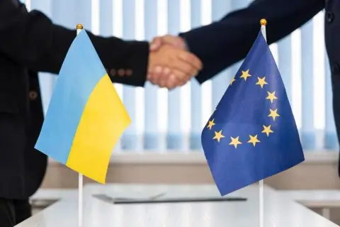 ЕУ ќе ѝ даде на Украина 1,4 милијарди евра камата од замрзнатите руски средства
