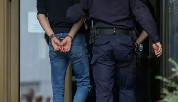 Осомничен полицаец, наплаќал казни за погрешно паркирање во готовина – парите ги задржувал за себе