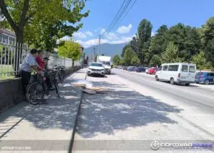 На пунковите во Гостивар вода снемува брзо, нема распоред на дистрибуција, ниту информација колку се дели