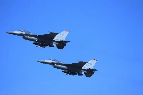 Земја од БРИКС се откажува од руските Су-57