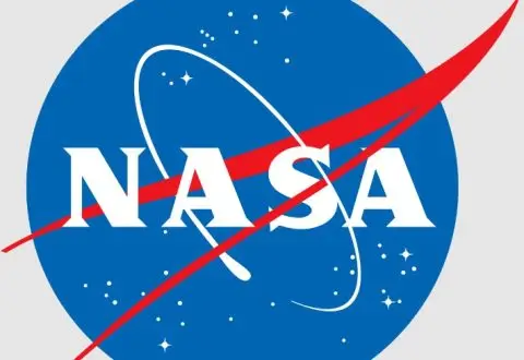 НАСА: Дел од ракета на „Фалкон 9“ најверојатно удри во Месечината создавајќи голем кратер