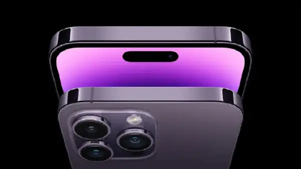 Apple подготвува специјален iPhone за 20-годишнината? Се тестира најголемиот екран досега
