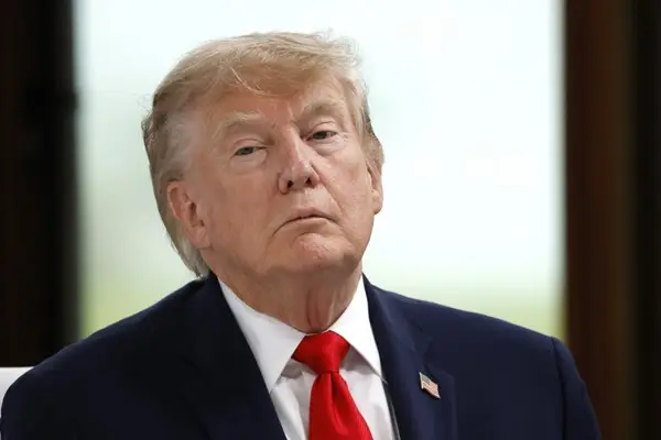 Трамп потпиша нови укази за ограничување на правото на стекнување американско државјанство по раѓање