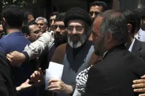 IranWire: Иранските лидери се загрижени за влошената здравствена состојба на Моџтаба Хамнеи