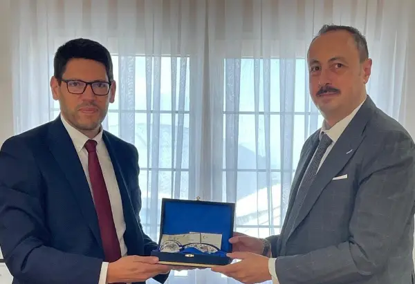 Ферати оствари средба амбасадорот на Република Турција