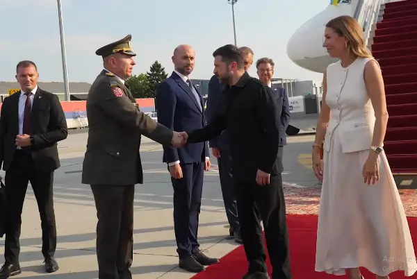 (Видео) Зеленски пристигна во Србија, го очекуваат разговори со Вучиќ