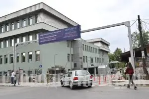 Пациентот транспортиран од Турција е во стабилна состојба: Д-р Мерџановски со детали за здравјето на момчето