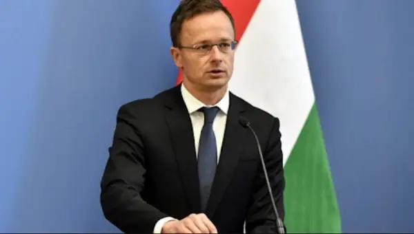 Сијарто под истрага по пријава за поткуп