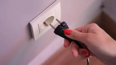 Дел од Петровец и Ќојлија денеска без струја поради технички зафат на мрежата