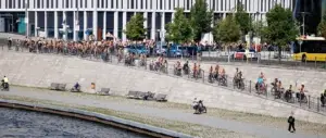 Голи велосипедисти продефилираа во Берлин