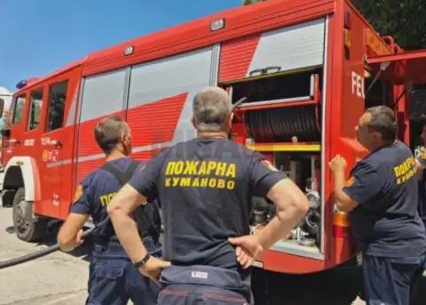 Изгаснат пожарот во „Средорек“, утрово горела и сендвичарница во Куманово