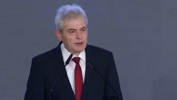 Ахмети се пофали: Јас побарав од Груби да се врати во Македонија