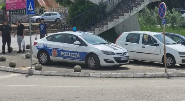 Во Црна Гора уапсени девет странски државјани, запленети пари и компјутерска опрема
