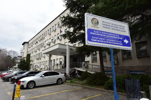 ИЈЗ откри какви симптоми имал скопјанецот кој почина од западнонилска треска