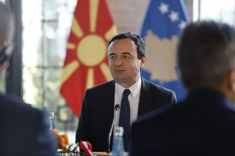 Курти ги покани претседателите на ДПК, ДСК и Алијансата на заеднички состанок