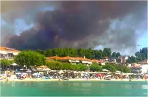 ФОТО+ВИДЕО | Гори над грчкото туристичко место Сивири — Дарко Димитров објави драматични видеа