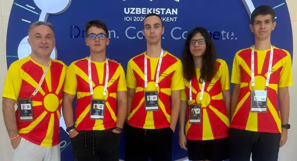 Македонските млади програмери се враќаат со три медали од Узбекистан