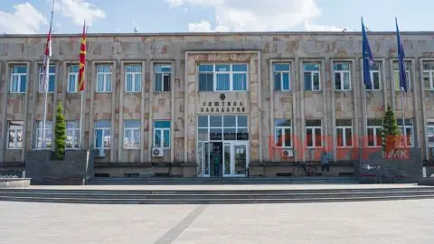 ЈП „Комуналец“ Кавадарци: Се расчистува вегетацијата кон Михајлово за поголема безбедност во сообраќајот