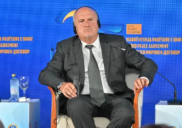 Бучковски за војната во 2001: Имаше тенденција да се освои територија