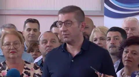 Мицкоски: Имаме работа со безидејна и очајна опозиција која се обидува да креира хистерија