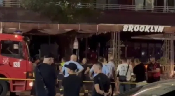 Пожар во хотел во Валона: 5 лица на лекување во Тирана, еден пациент во критична состојба