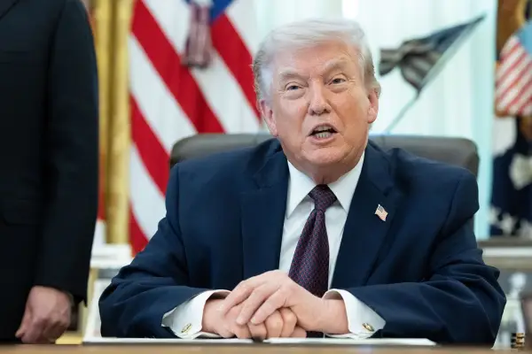 Трамп му нареди на Пентагон да ги намали воените вежби со Јужна Кореја