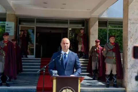 Мисајловски по повод Денот на АРМ: Носиме одлуки кои ќе нè направат посилни – се поддржувавме во секој момент и за доброто на секој војник, подофицер, офицер и вработен во одбраната