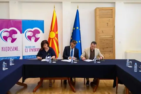 Девет општини добија грантови за развој на социјални услуги за помош на стари и немоќни лица и лица со попреченост