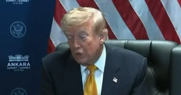 Трамп со нова закана: „Ако Оман ни се испречи на патот, ќе го разнесеме“