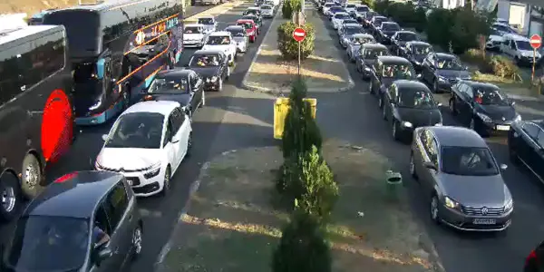 Се чека на Богородица за излез од Македонија