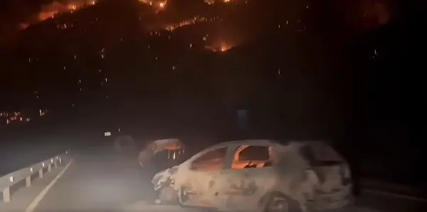 Во големиот пожар кај Омиш изгореа 106 возила и 28 куќи, ќе се бара прогласување природна непогода