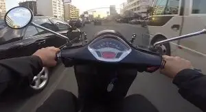 Украден мопед од пред дом на гостиварец