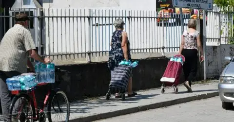 ВМРО-ДПМНЕ: СДС, кои не однесоа ниту едно шише вода во Гостивар, заедно со Лимани се дел од локалната власт и имаат заедничка одговорност
