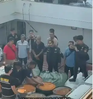 Видео: Голема заплена во Индонезија: 2,6 тони метамфетамин скриени во резервоари за вода