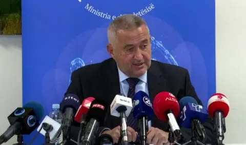 Клековски: Формирана комисија за надзор над случајот со родилката во Штип, ќе се вклучат двајца странски стручњаци