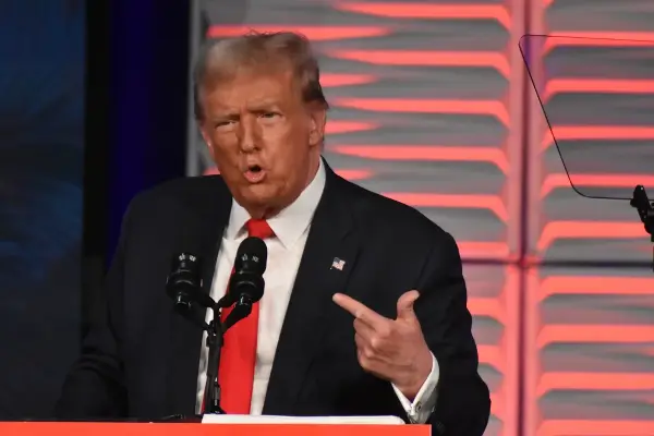 Трамп им се закани на земјите што му помагаат на Иран: Следуваат тешки последици