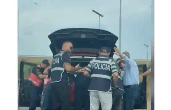 ВИДЕО: Исплива снимка од апсењето на убиецот од Ксамил, се криел во гепек