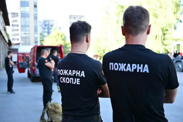 Скопски пожарникари се приклучија во гаснењето на пожарот во Мариово