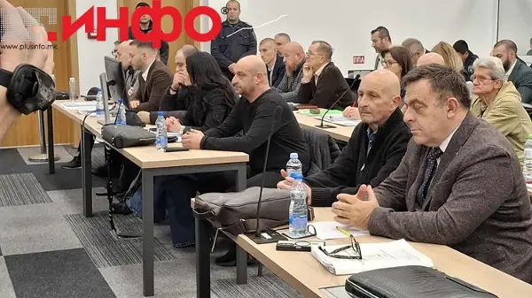 Вештачење: Неспорно е дека на плафонот во „Пулс“ имало полиуретански сунѓер, интервенциите во 2012 биле поради пренамената во дискотека