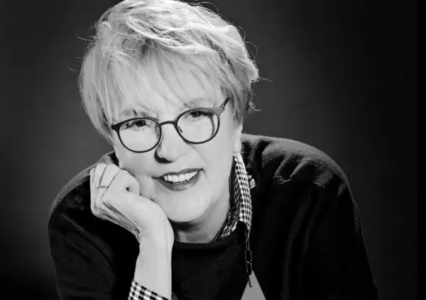 Почина хрватската писателка Ведрана Рудан: „Нема таква глупост што заљубената жена нема да ја направи за својот маж“