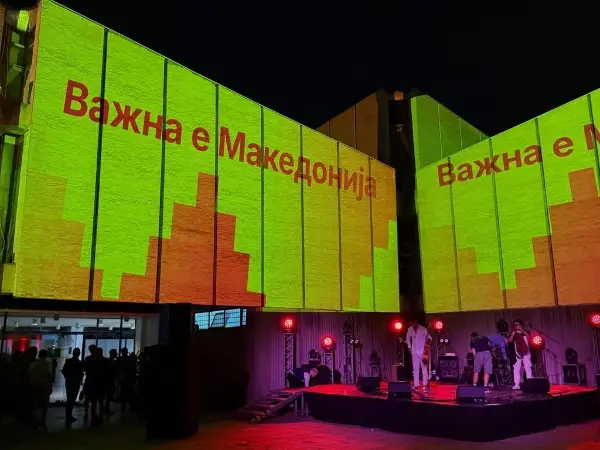 „Уметноста ја крши тишината“ во Скопје: Музика, перформанс и визуелна уметност во една приказна