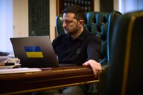 Авионот на Зеленски за малку ќе бил погоден од дрон при полетувањето од Молдавија за Осло