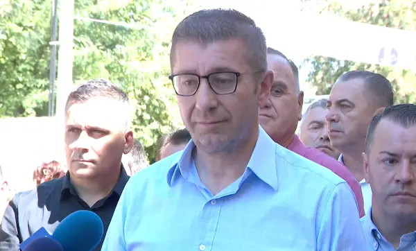 ВМРО-ДПМНЕ: Економијата има раст од 4,3 отсто и зголемување на бруто-инвестициите за 16,5 отсто додека СДС се радува на секоја лоша вест