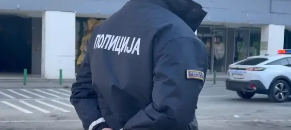 Приведени 12 возачи за безобѕирно управување возило