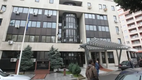 МВР: Помошник-директор во Царина затекнат при примање обележани 17.500 евра