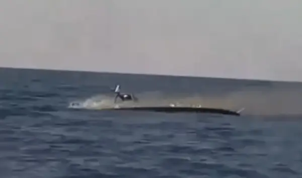 ВИДЕО| Украинската морнарица тврди дека ја водела првата битка на поморски дронови во историјата