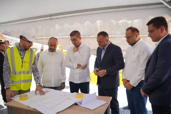 Бомба од Втора светска војна ја забави, но сега почна изградбата на подземната катна гаража и плоштад во Велес