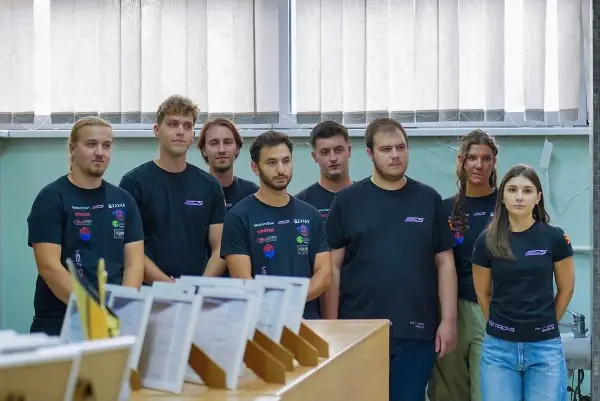 Божиновска на презентацијата на новиот болид на MES Racing: Македонските студенти покажуваат дека имаат знаење за големата инженерска сцена